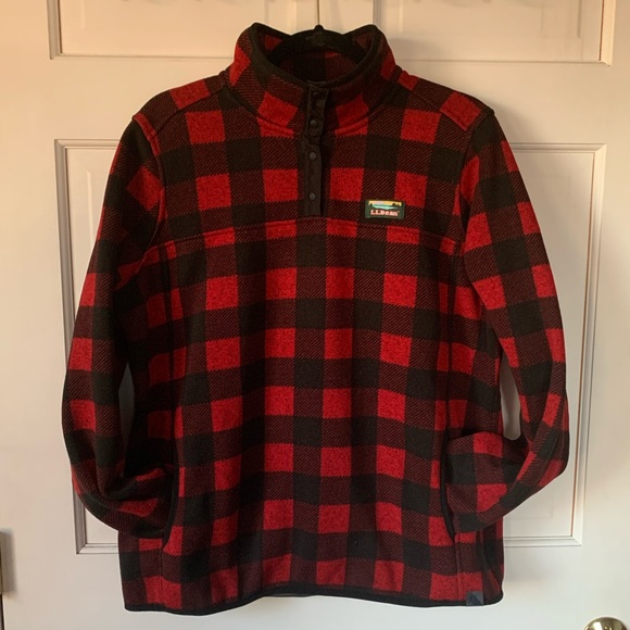 L.L. Bean Tops - LL Bean Buffalo Plaid Better Sweater. EUC Size XL